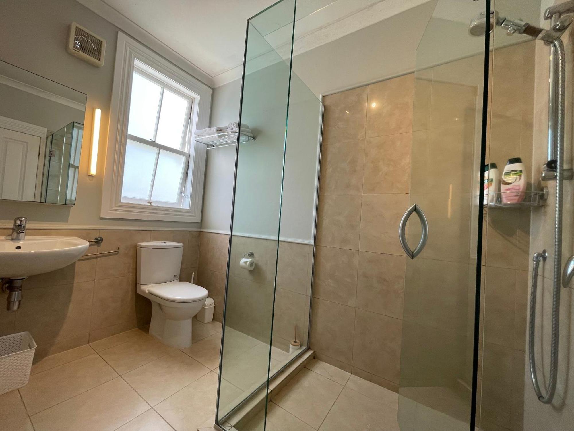 Western Springs To Heritage 4* Auckland